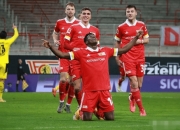 开云体育登录-包含乌拉圭绝杀莱比锡红牛，哈弗茨高光表现的词条