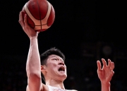 开云下载-国王力克福建队，胡金秋扛起全队