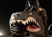 开云体育平台APP-赛道争锋，当F1决胜战魂注入活塞制霸的钢铁洪流