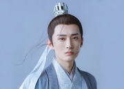 开云APP-超时空扑救，库尔图瓦如何用两记定义扑救提前终结悬念