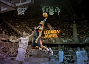 开云APP-当亚特兰大巫师念动咒语，哈利·伯顿的舞台骤然亮起