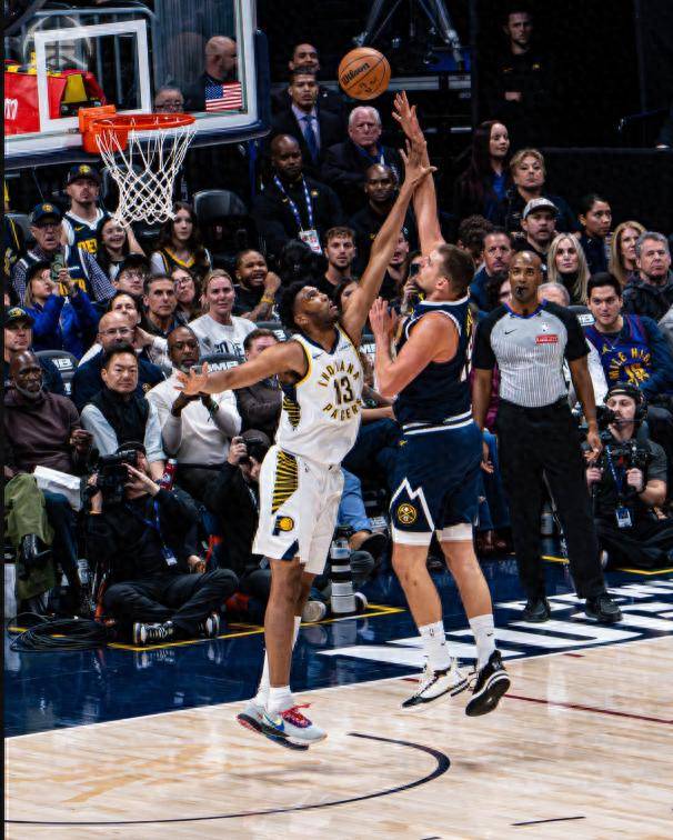 国王轻取爵士，约基奇高光表现