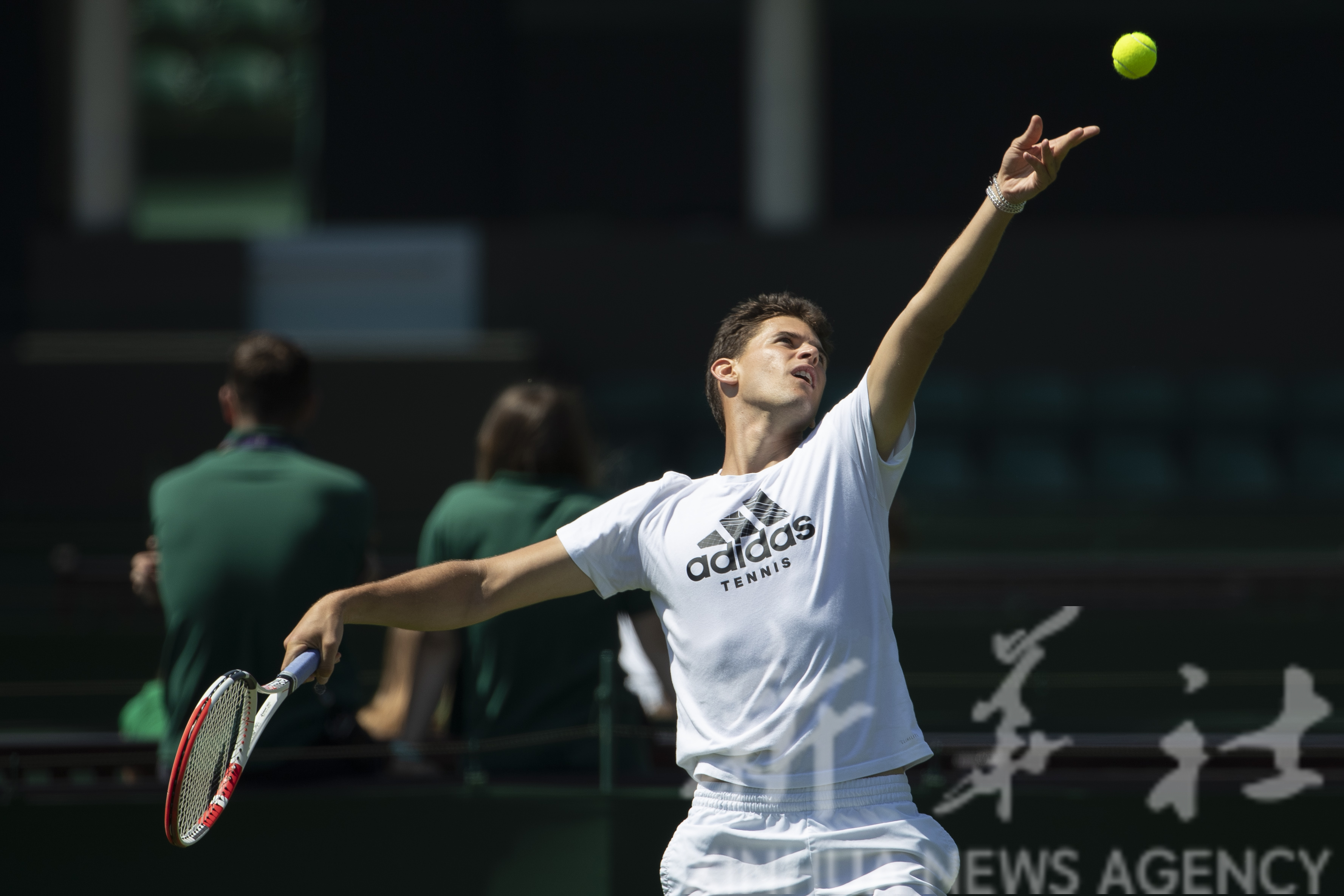 温网绝杀拉沃尔杯,蒂姆扛起全队 温网绝杀拉沃尔杯,蒂姆扛起全队