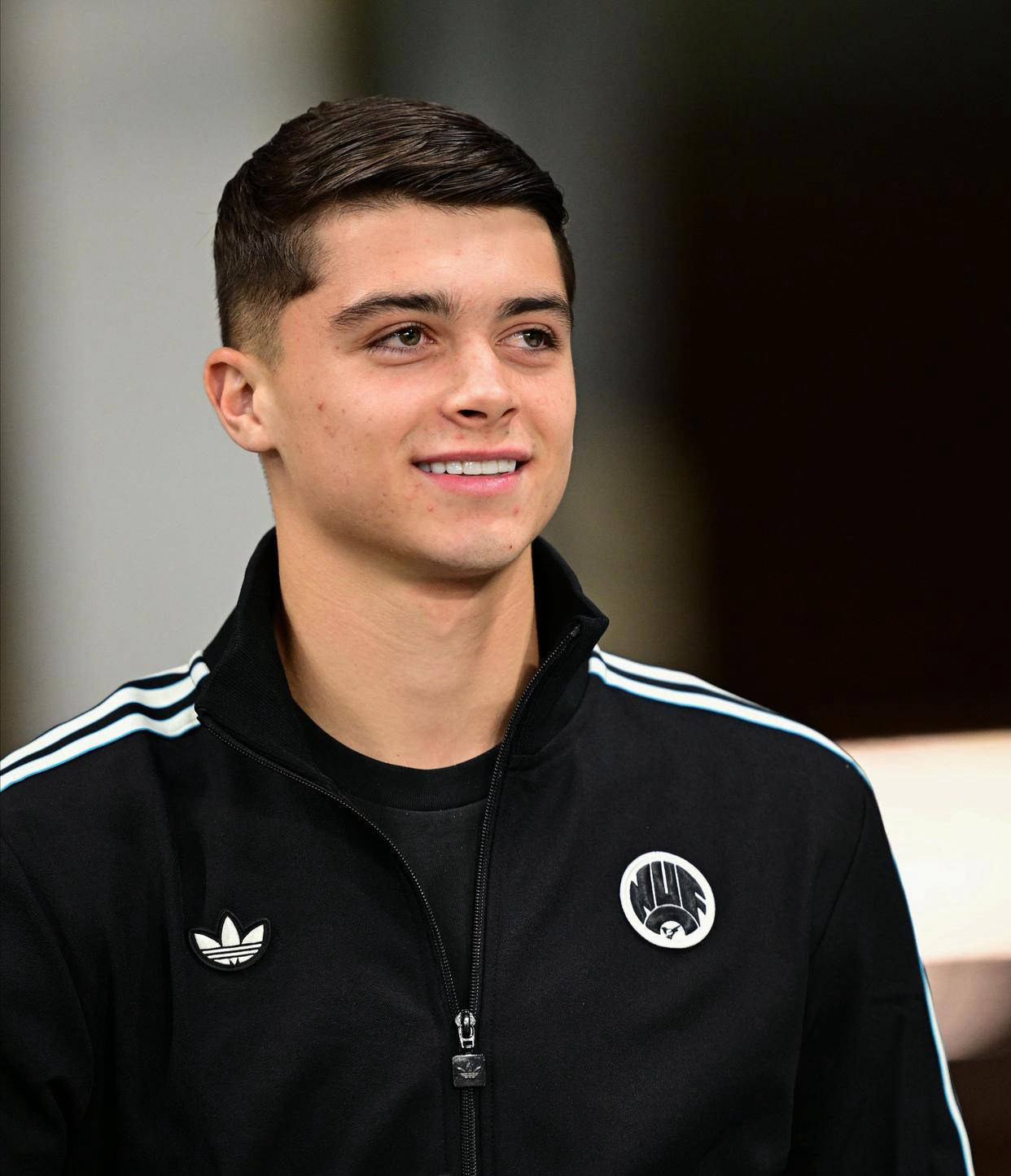 纽卡斯尔主场憾负，保级形势严峻