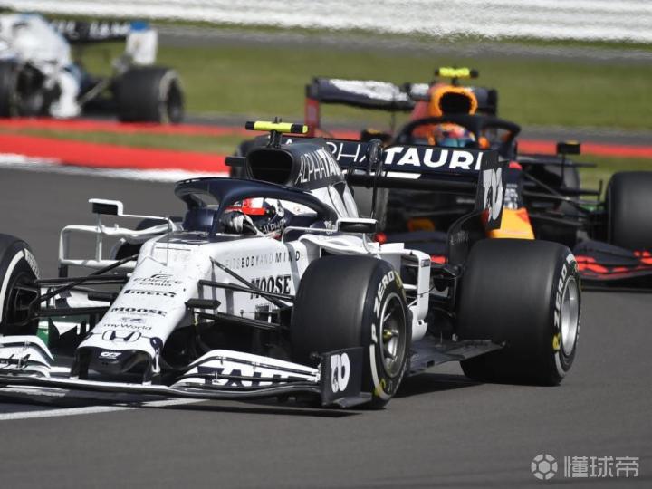 红牛二队横扫迈凯伦,汉密尔顿带队取胜 红牛二队横扫迈凯伦,汉密尔顿带队取胜