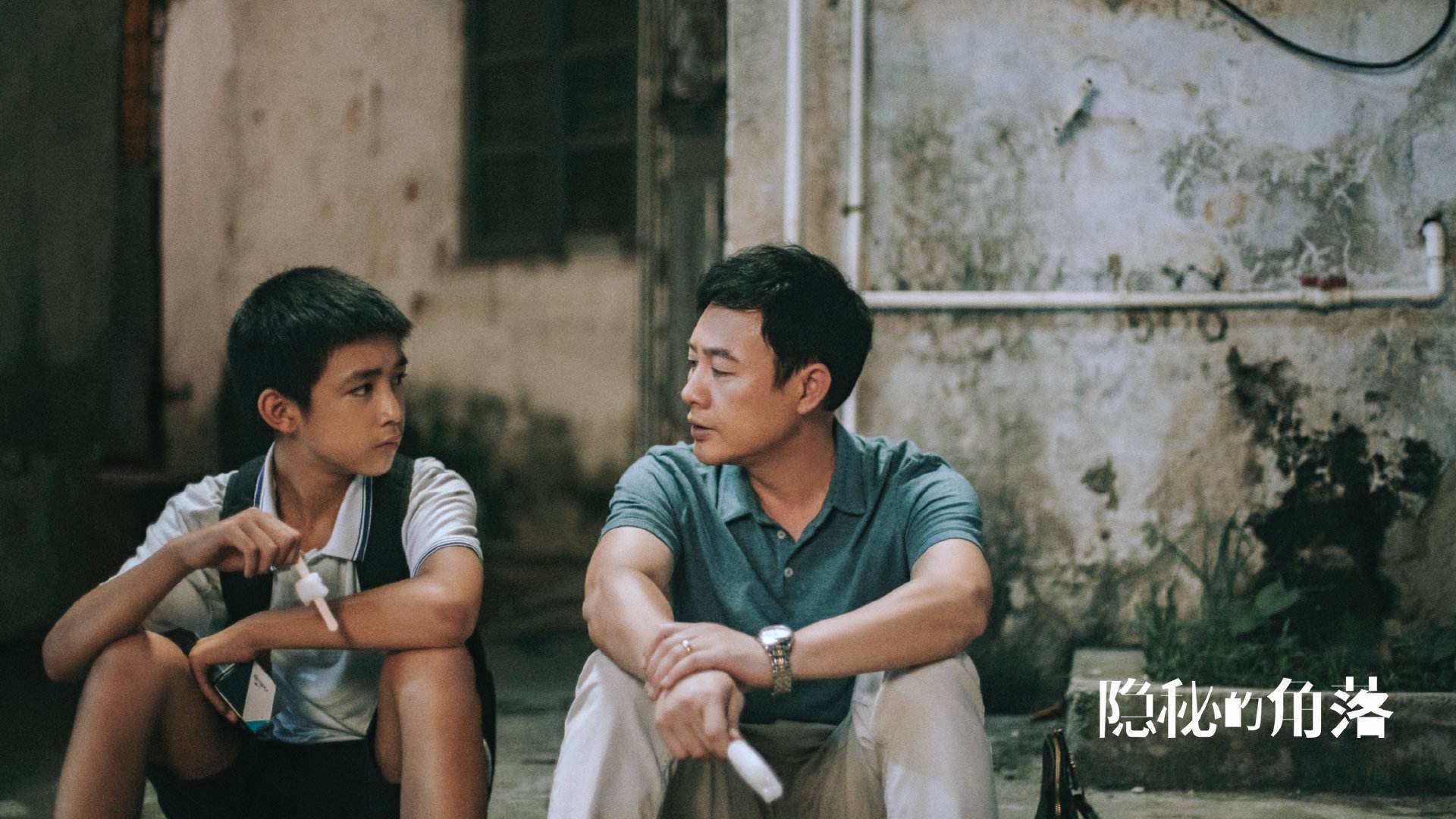 由此,我们可以构思出以下几个富有吸引力的文章标题