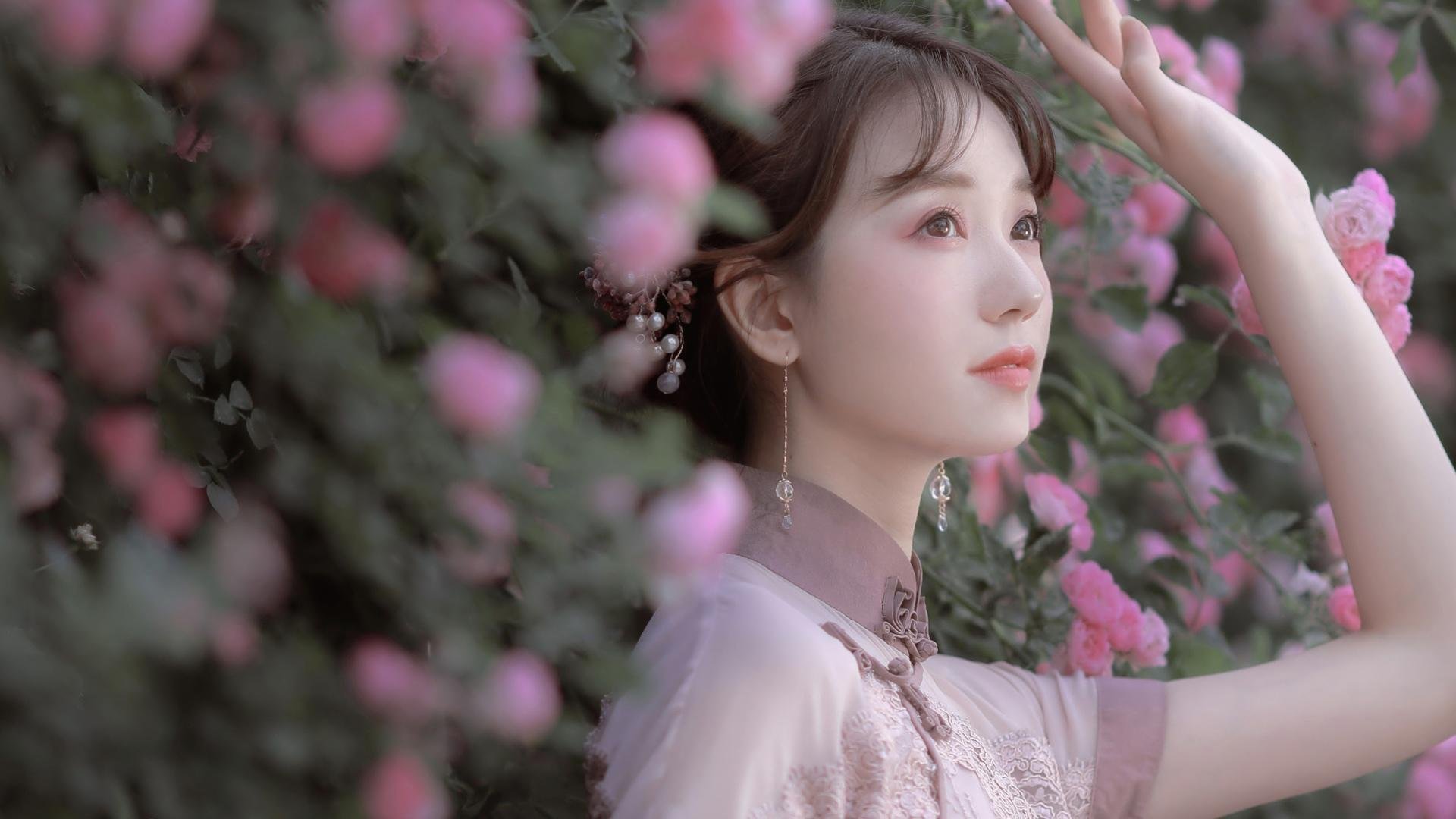 谱写绿茵乐章，若日尼奥爆发，哥斯达黎加化身节奏大师掌控厄瓜多尔