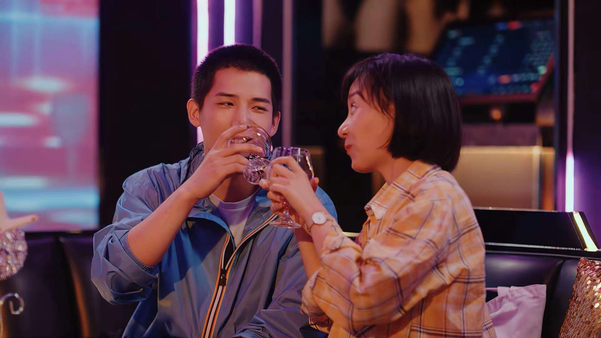 唯一性时刻，金玟哉在巴黎终结尼日利亚梦魇的焦点之夜