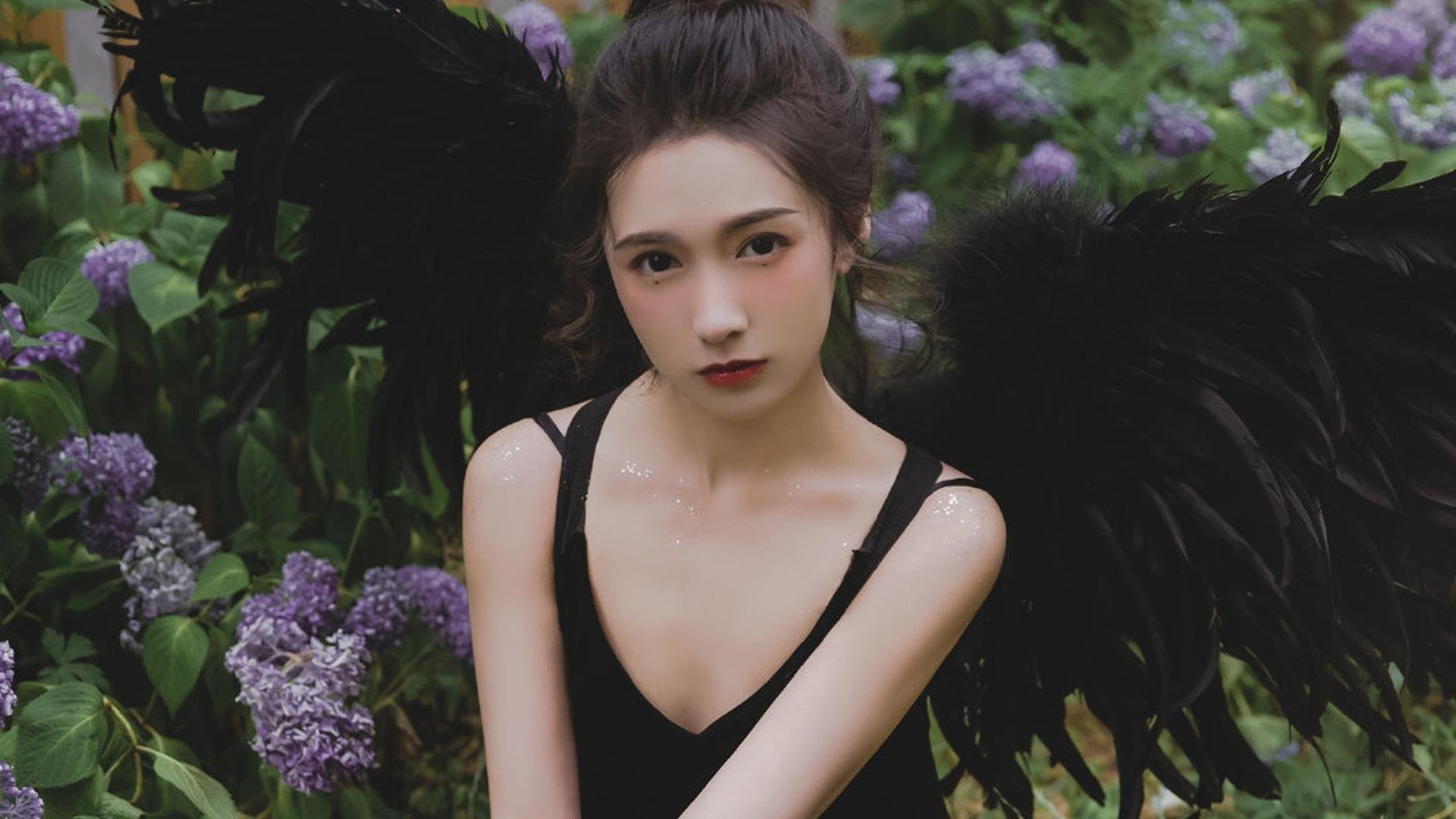 爵士碾压上海强势晋级,克莱末节封神化身关键先生